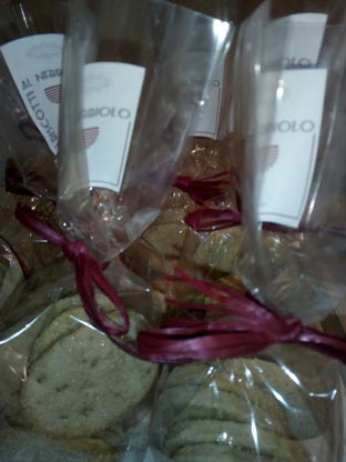 Biscotti-al-nebbiolo.jpg