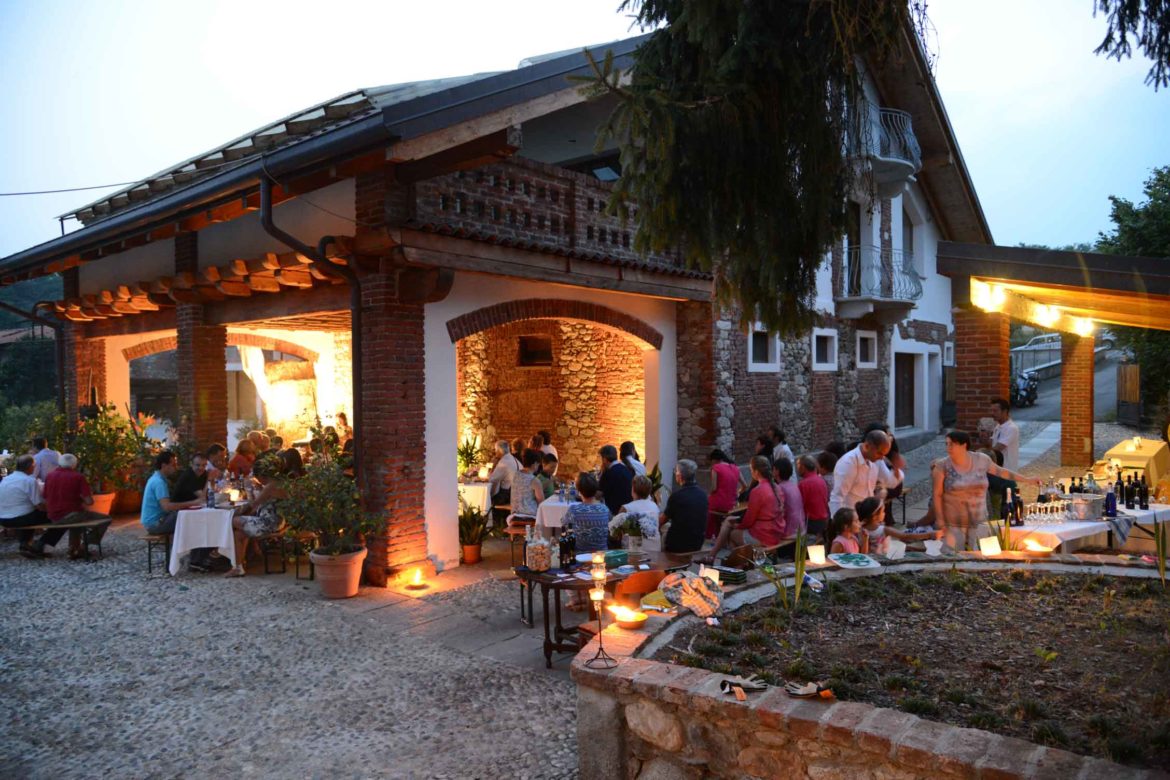 Festa-in-Cantina-la-sera.jpg