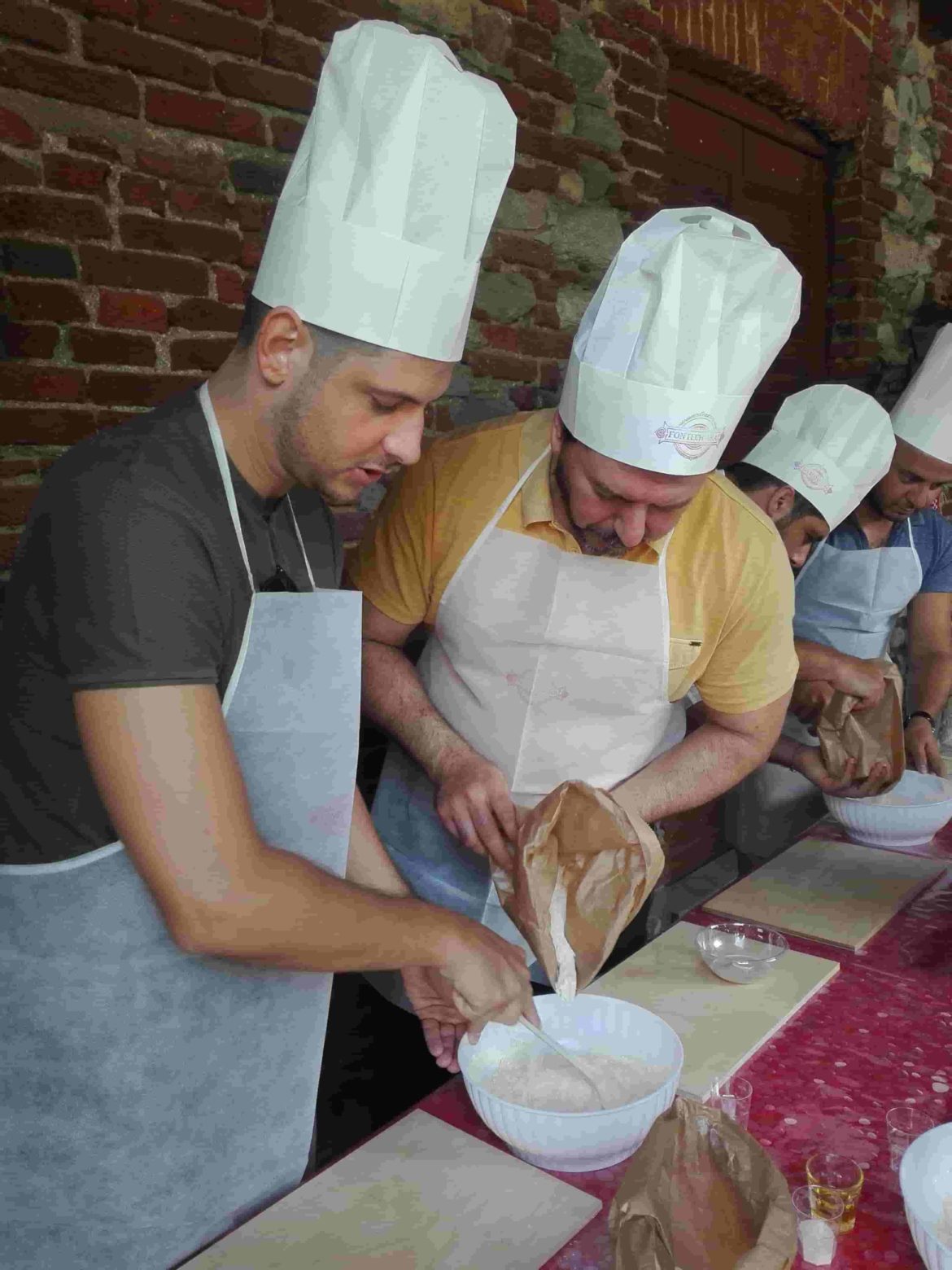 Team-building-cantina-Fontechiara-min-e1547214463463.jpg